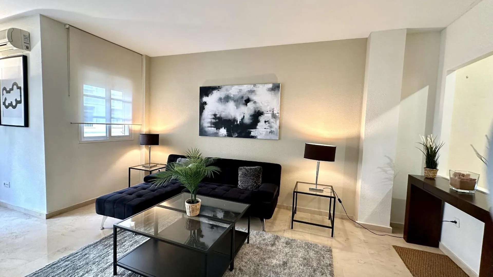 Urbe10 Ferrandiz 2 Bedrooms Apartment Malaga Spain
