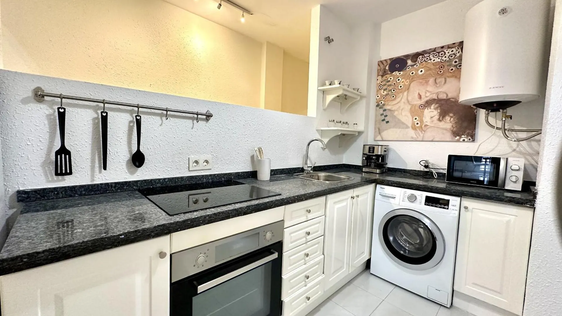 Urbe10 Ferrandiz 2 Bedrooms Apartment Malaga