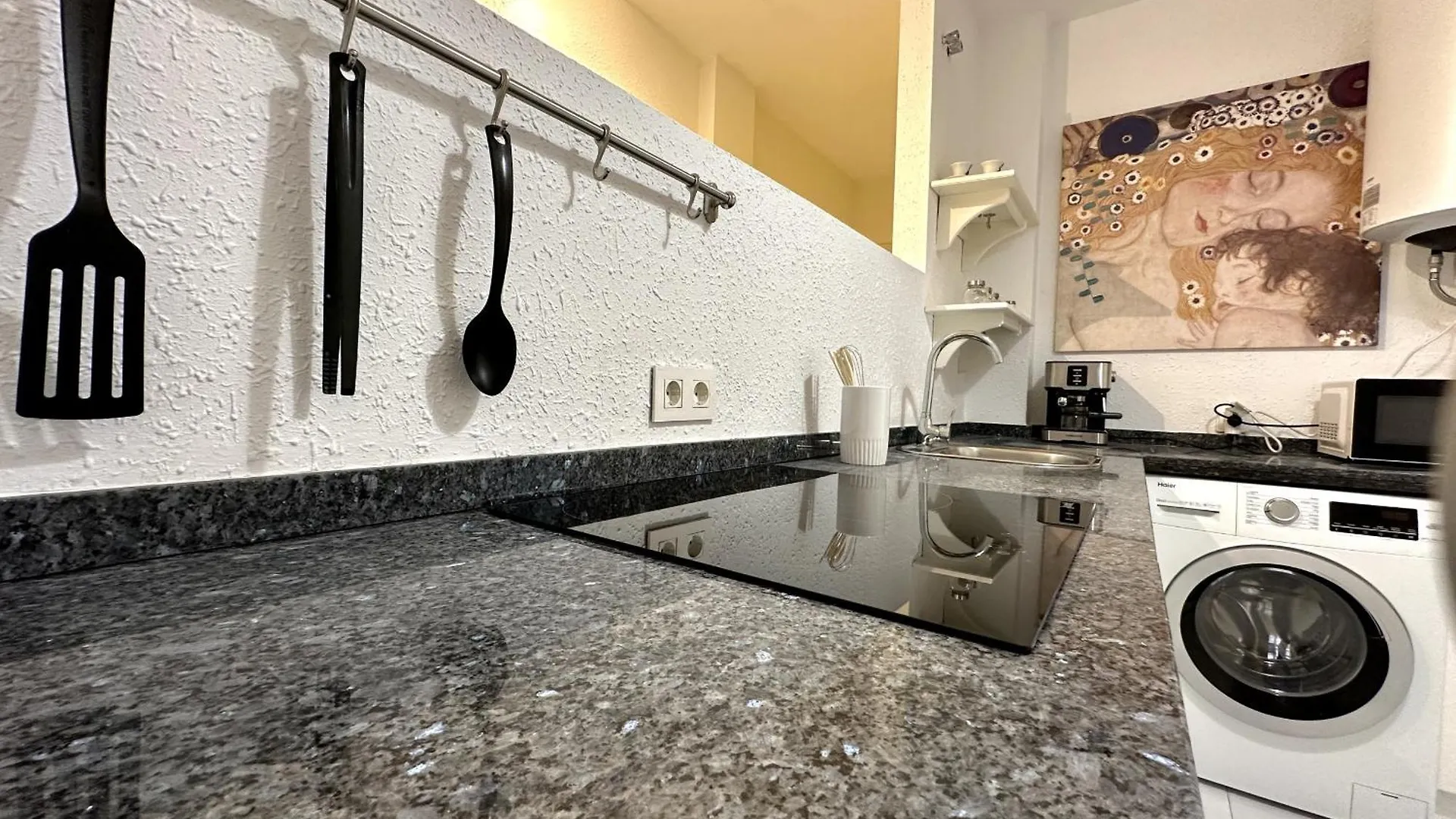 Urbe10 Ferrandiz 2 Bedrooms Apartment Malaga