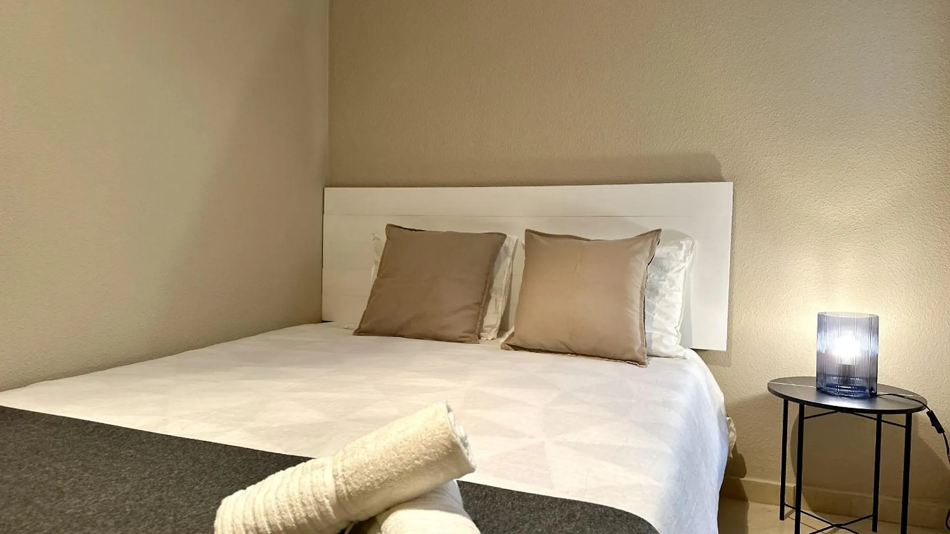 Urbe10 Ferrandiz 2 Bedrooms Apartment Malaga